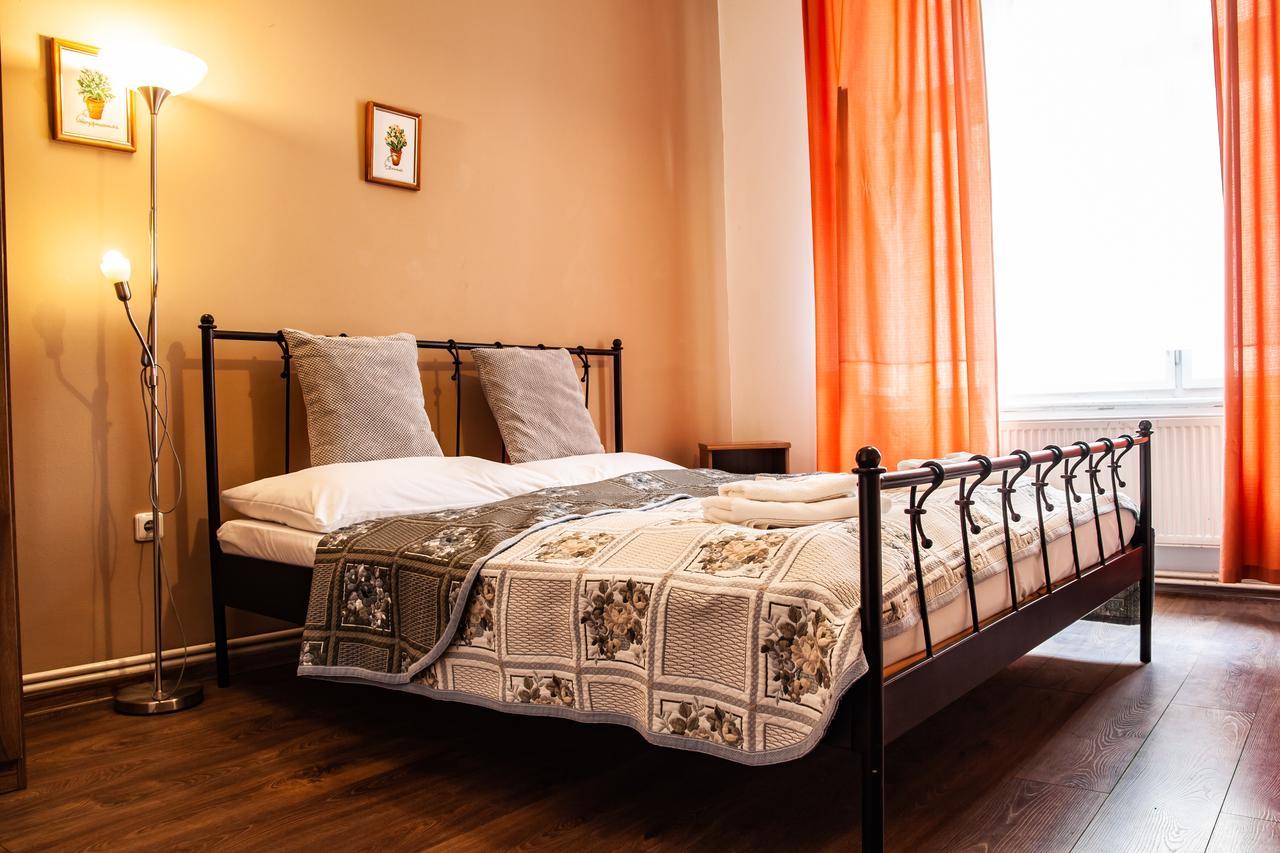 Hotel Sunflower Prague Luaran gambar