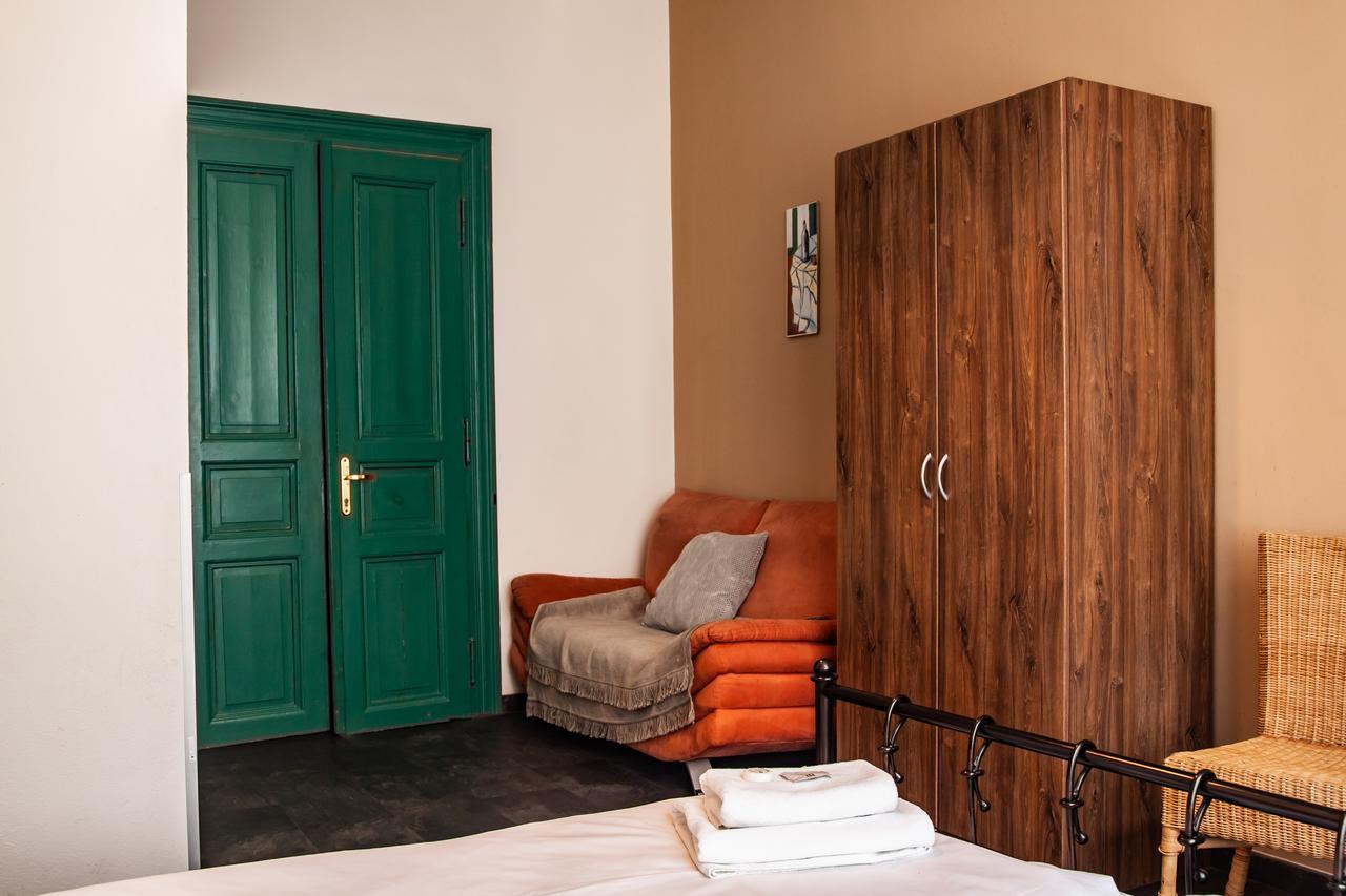 Hotel Sunflower Prague Luaran gambar